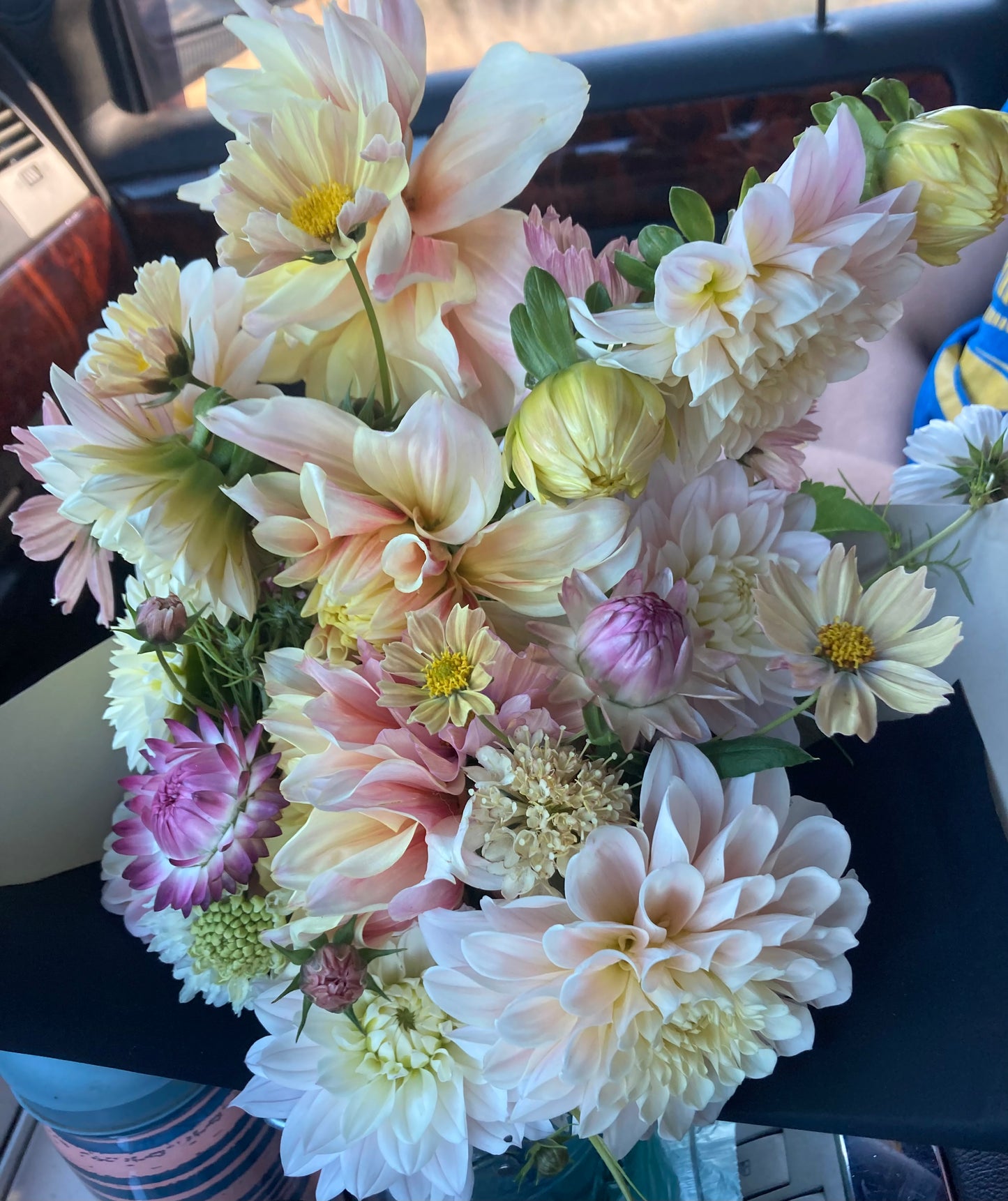 Medium bouquet whole subscription or seasonal Subscription